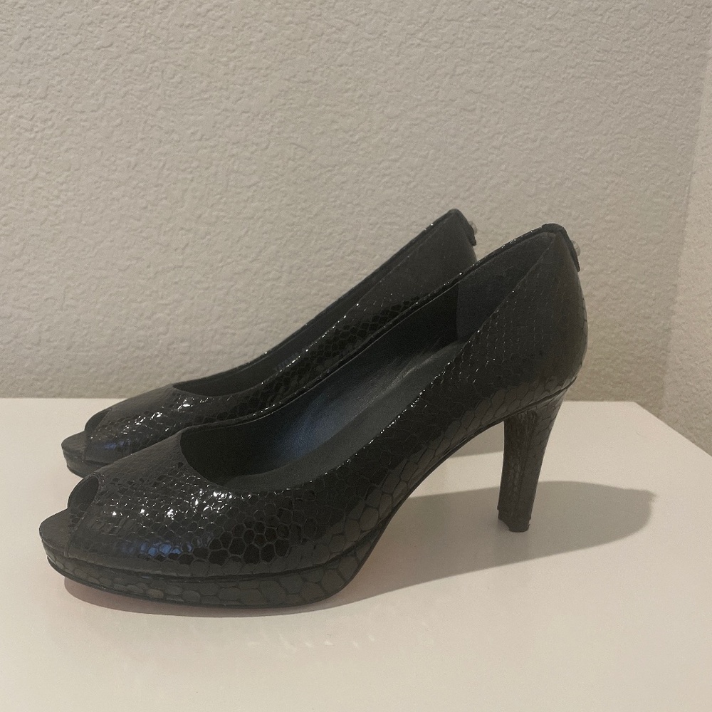 Black Stuart Weizmann Heel - image 1